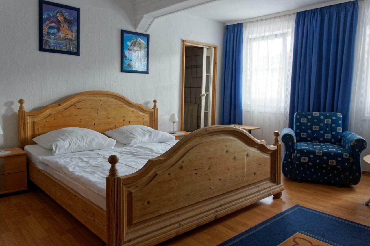 Pension Burger B&B Weibersbrunn Exterior foto